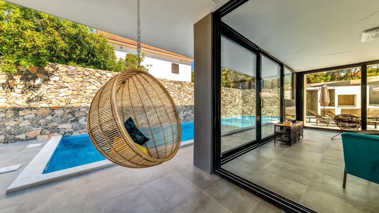 Villa Petra Sutivan Exteriör bild